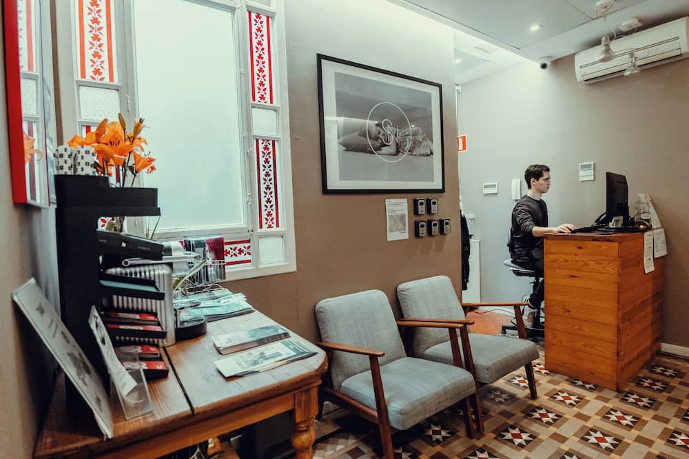 آخر