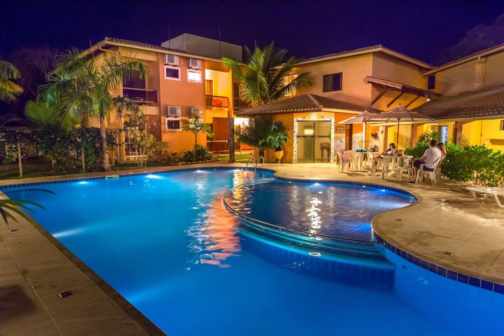 حوض السباحة صورة