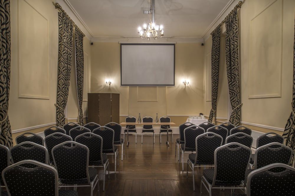 غرفة الاجتماعات