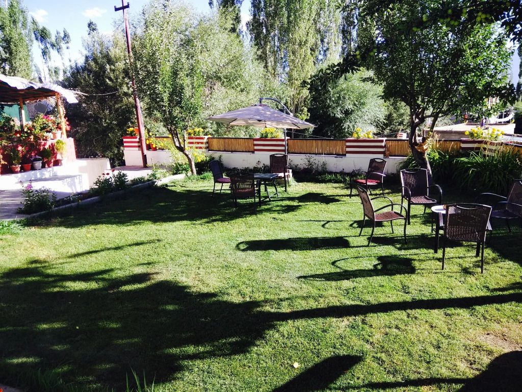 شرفة مرصوفة