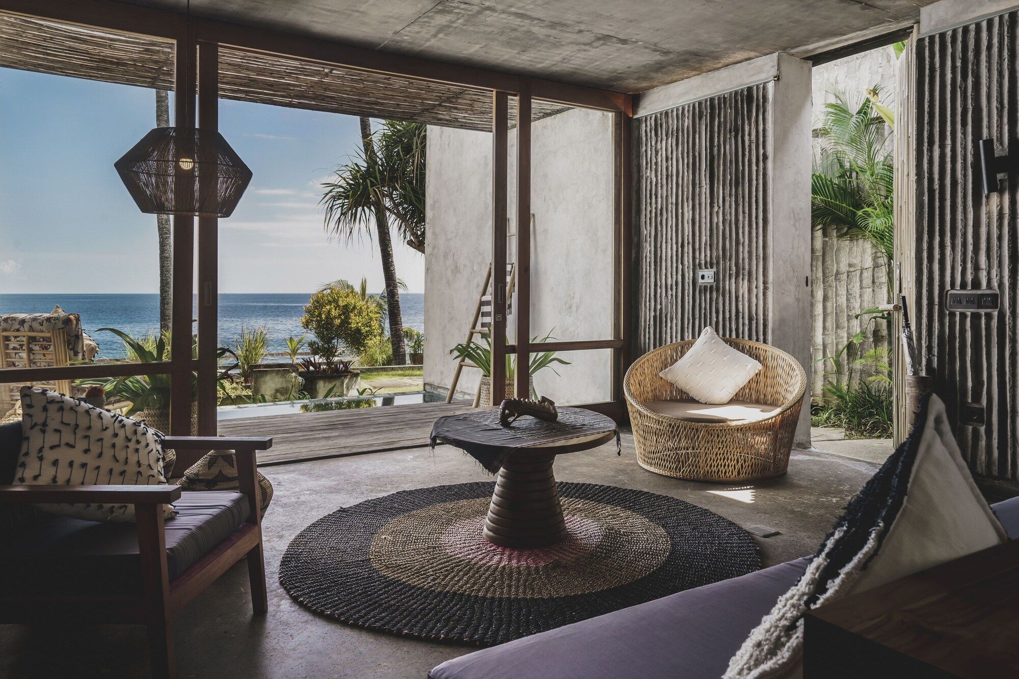 شرفة مرصوفة