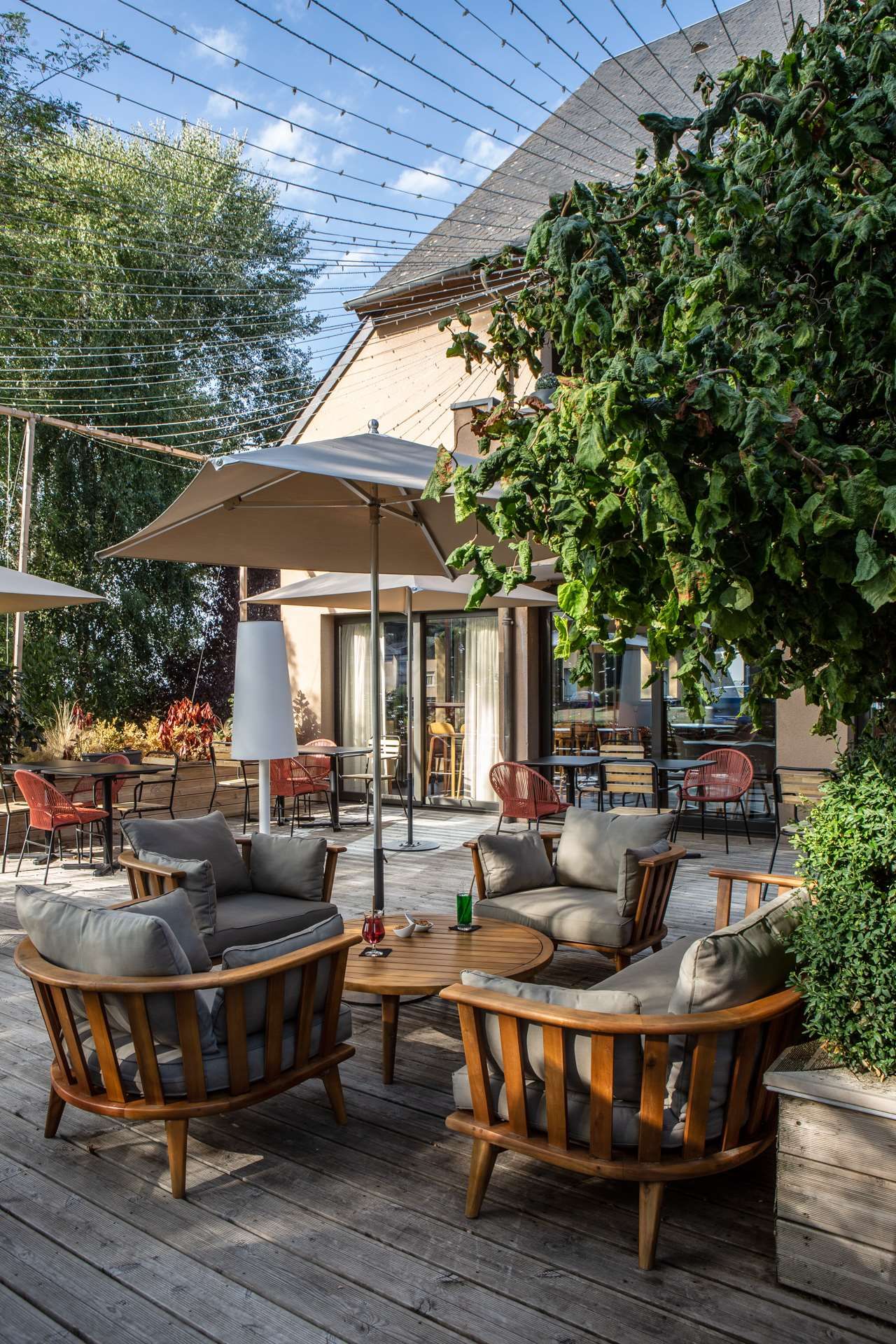 شرفة مرصوفة