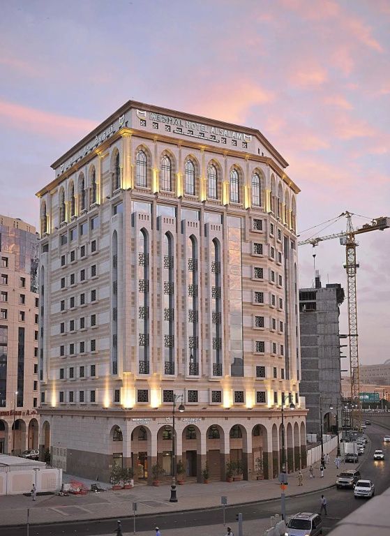 مبنى