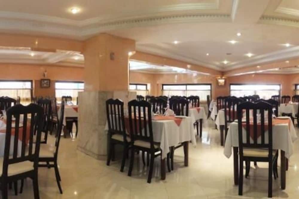مطعم