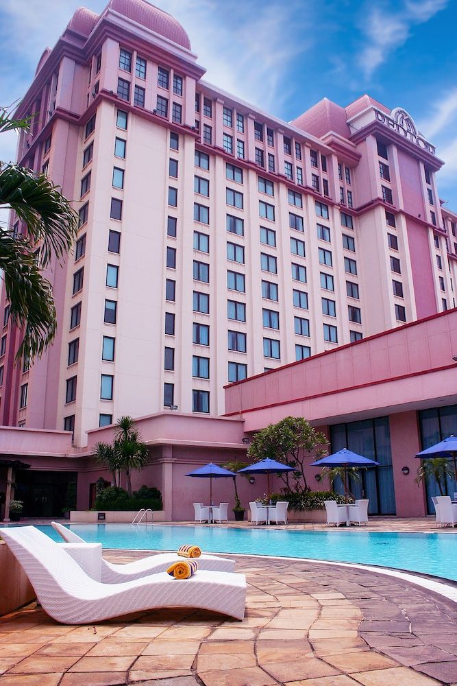 حوض السباحة صورة