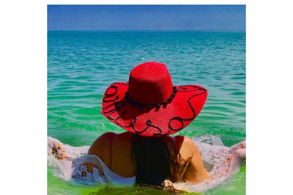 آخر