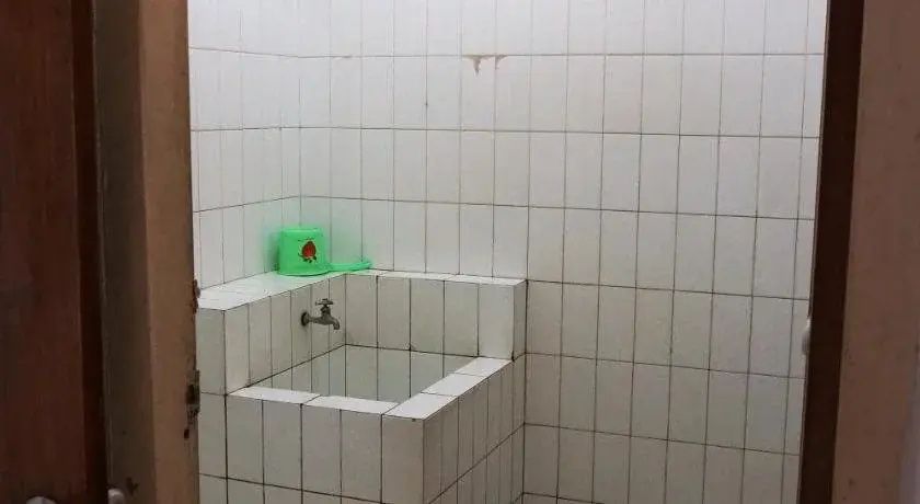 آخر