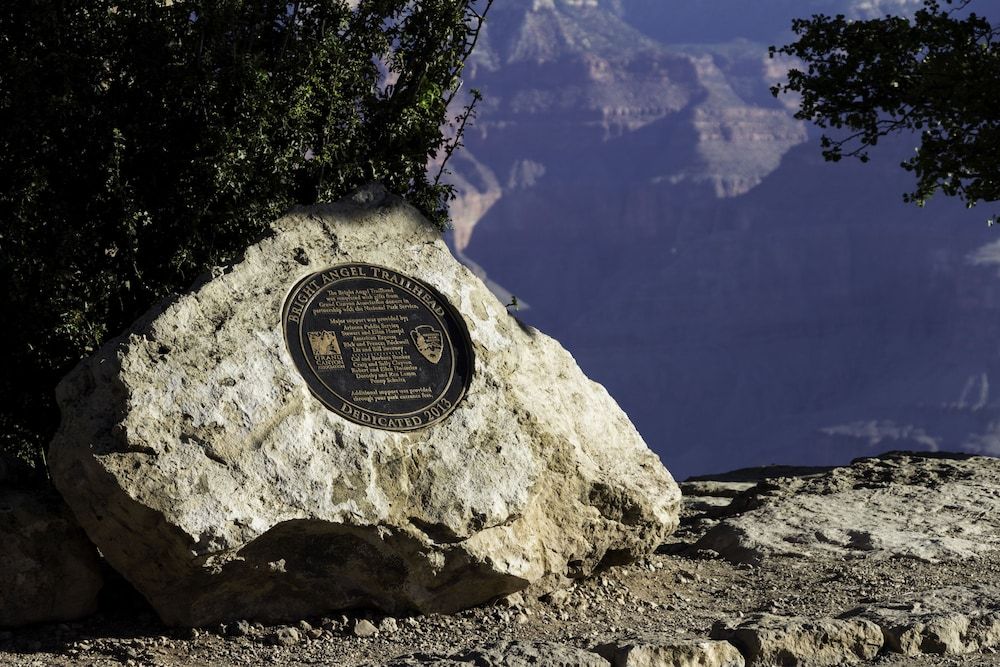 آخر