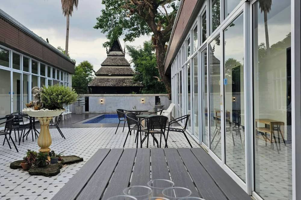 شرفة مرصوفة صورة