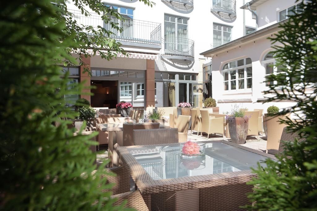 شرفة مرصوفة