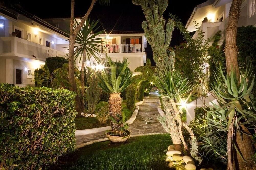 آخر