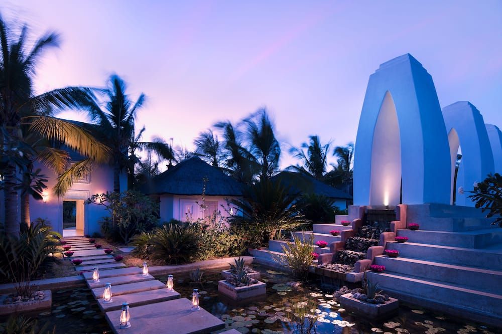 آخر
