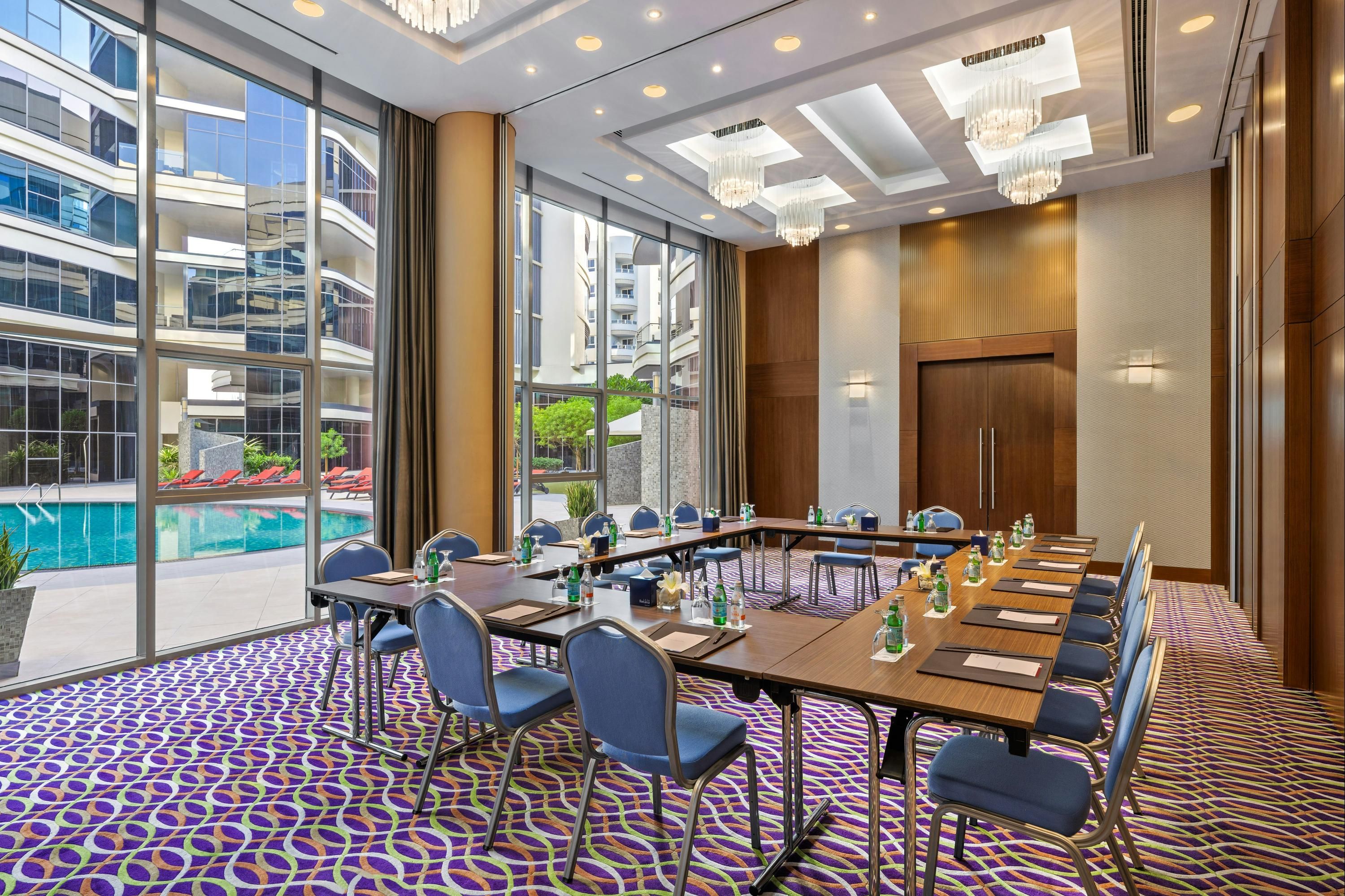 غرفة الاجتماعات