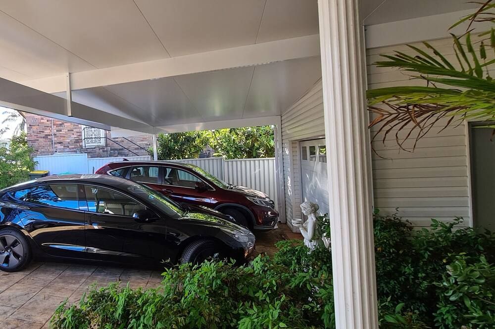 موقف سيارات