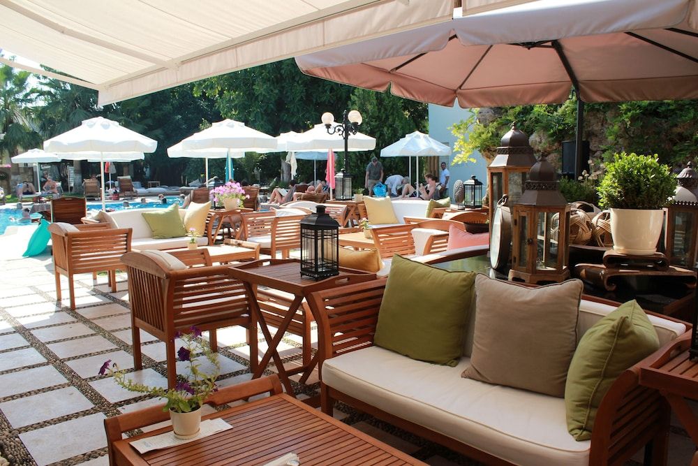 شرفة مرصوفة