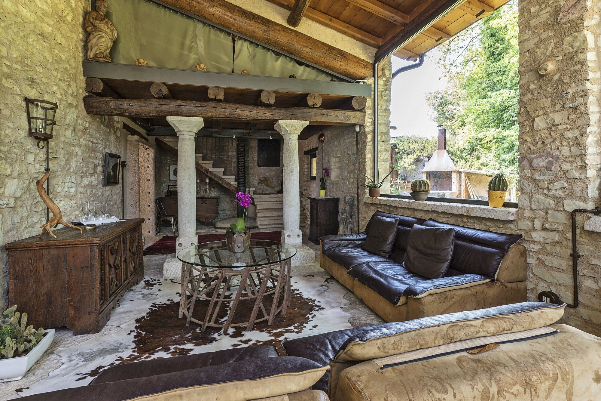 شرفة مرصوفة