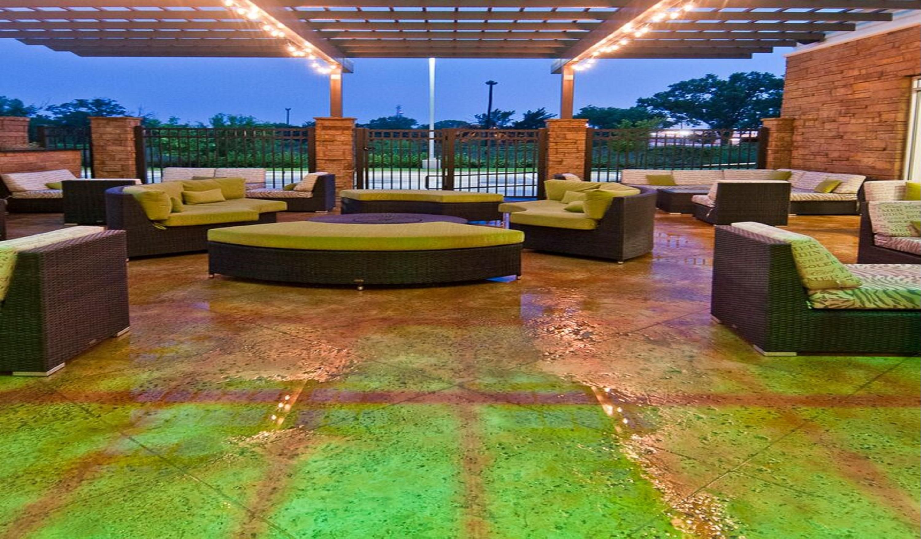 شرفة مرصوفة