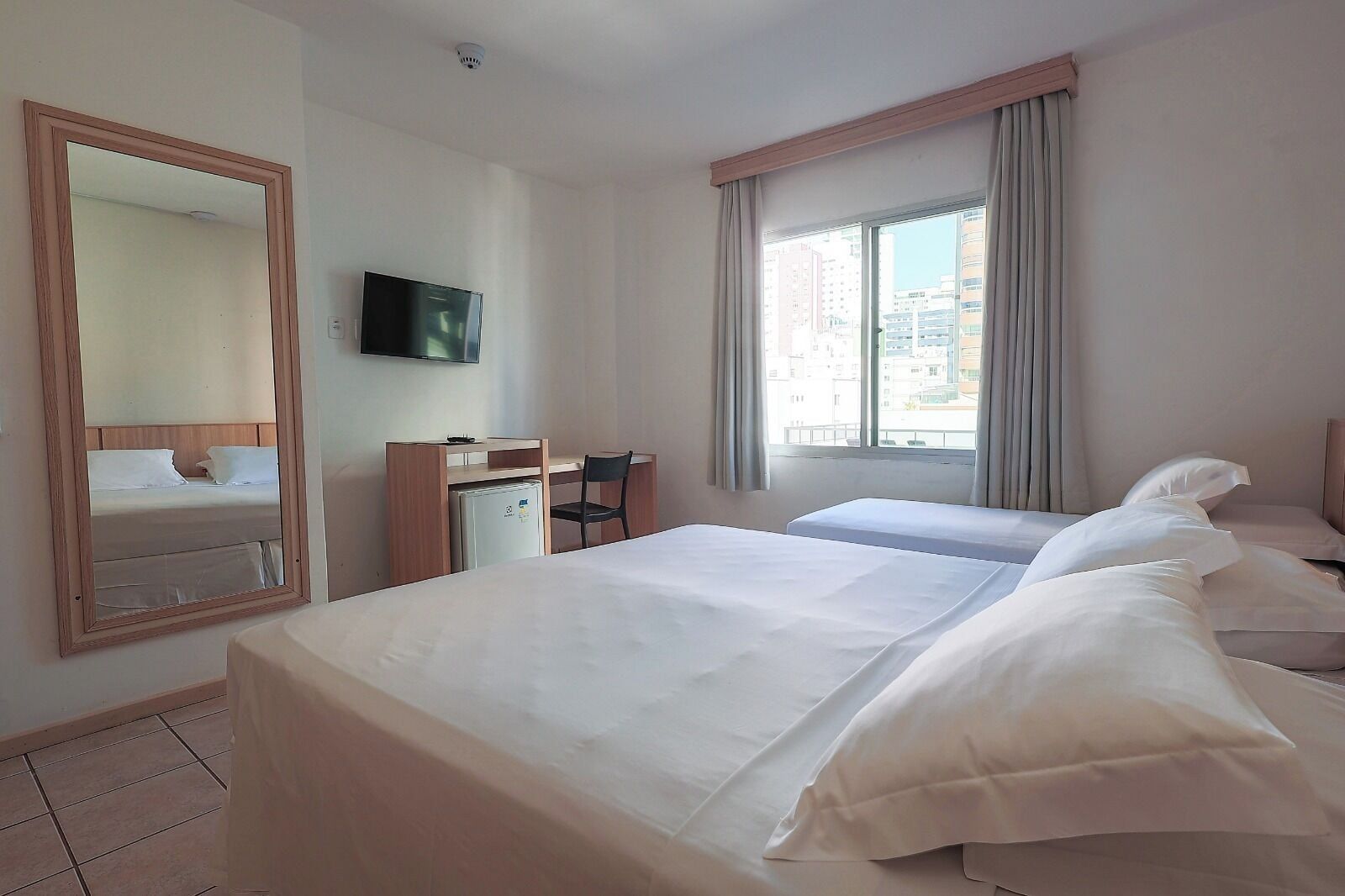 آخر