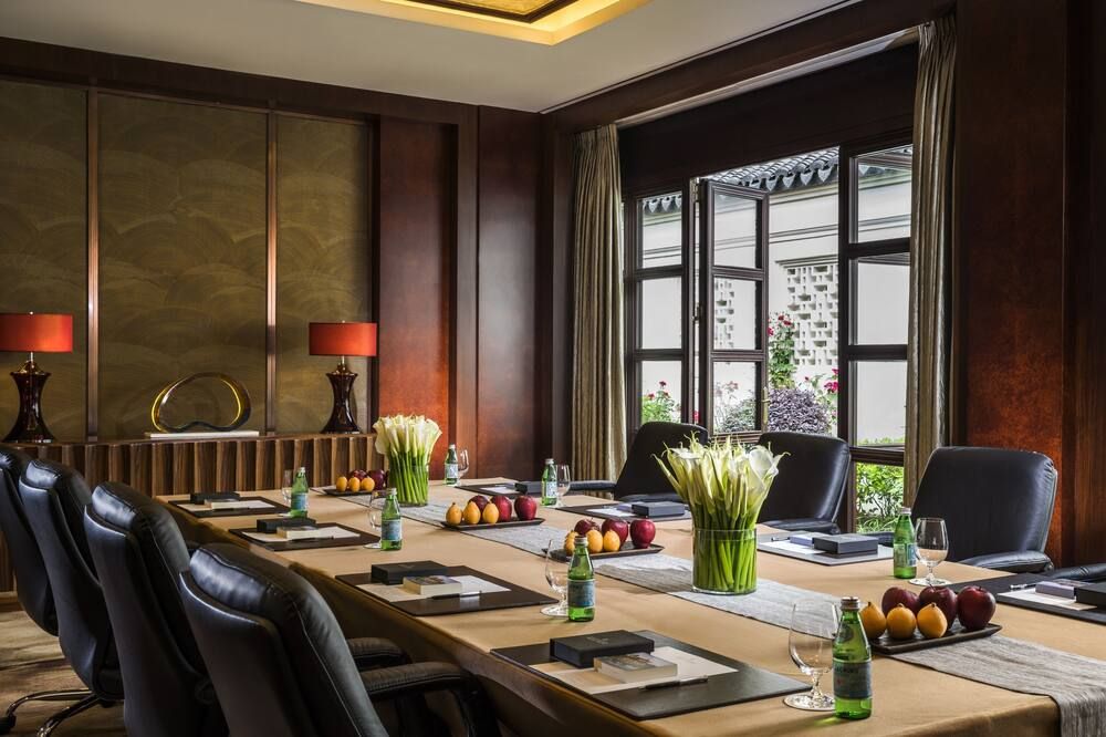 غرفة الاجتماعات