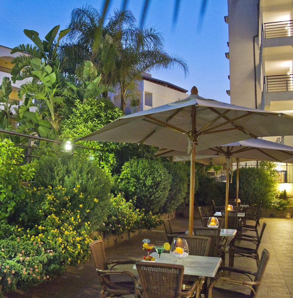 شرفة مرصوفة