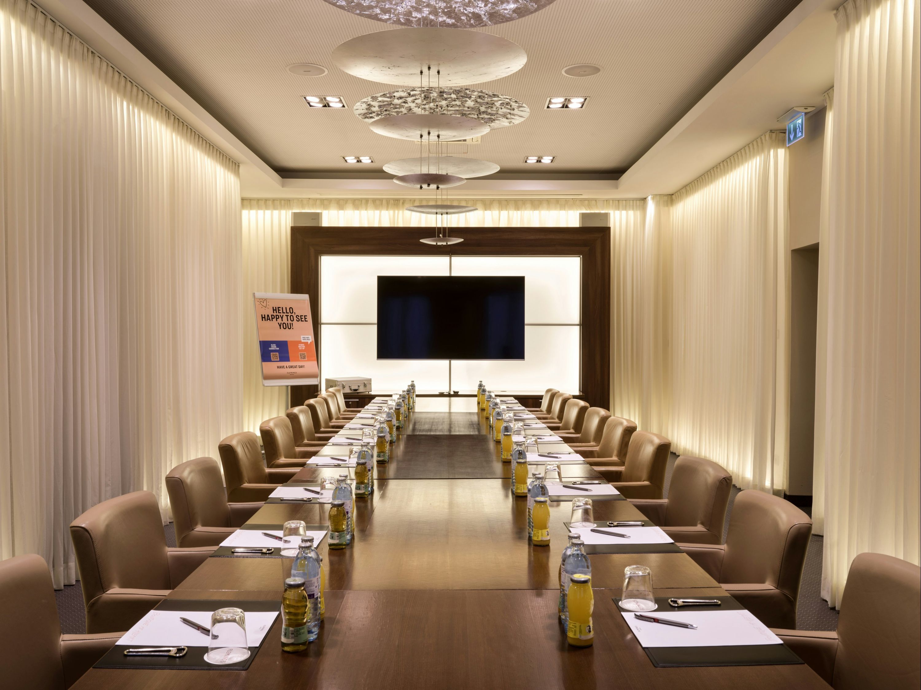 غرفة الاجتماعات