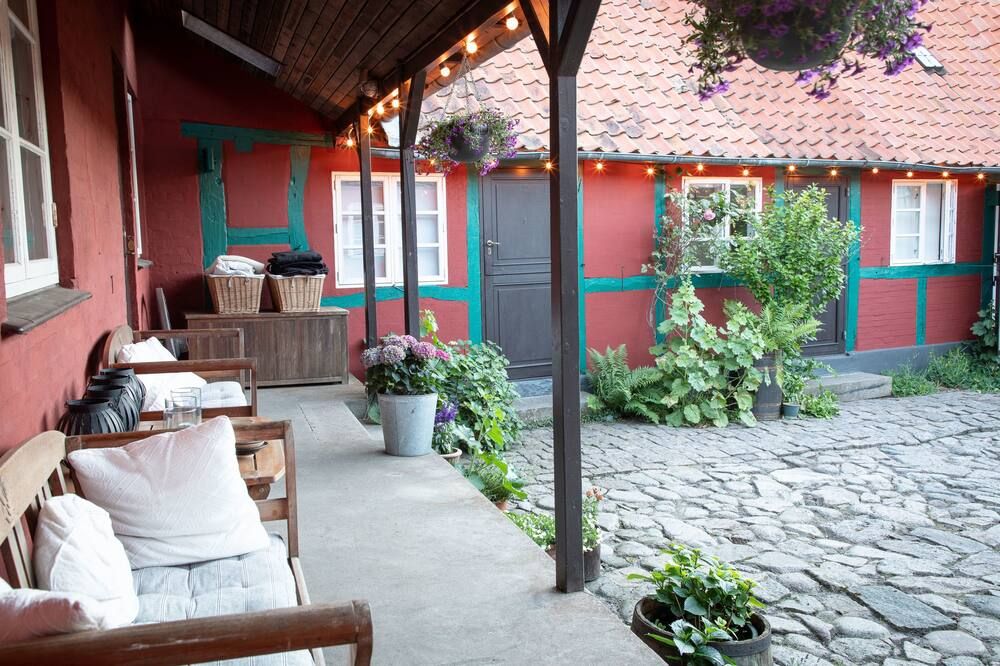 شرفة مرصوفة صورة