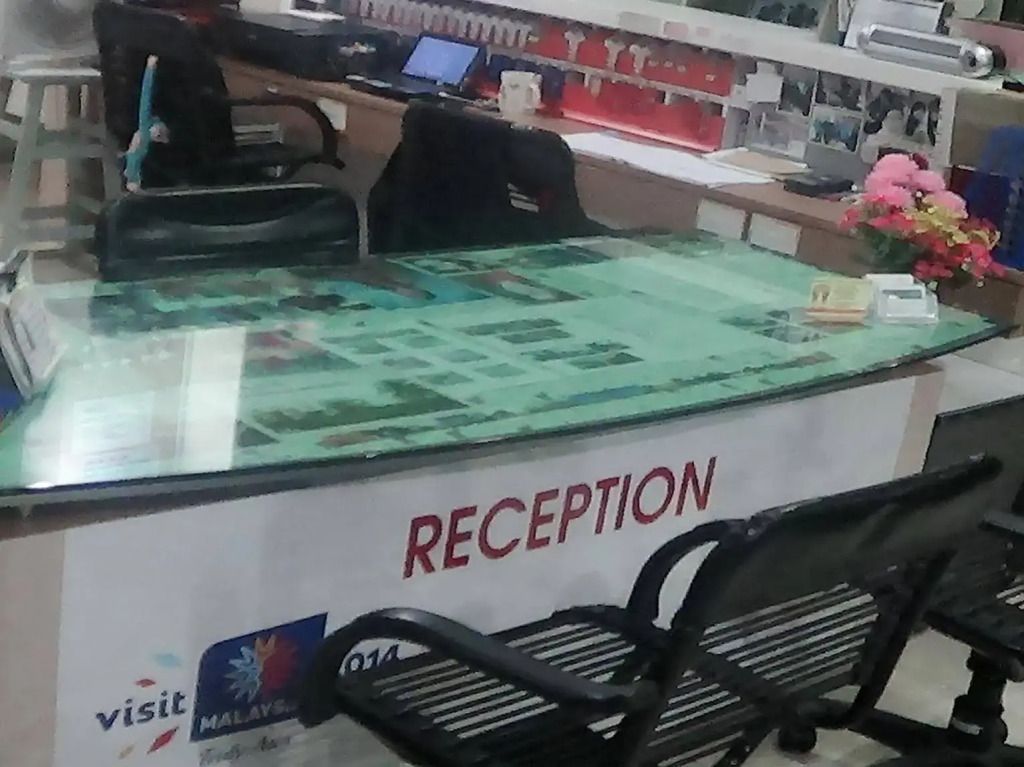 آخر