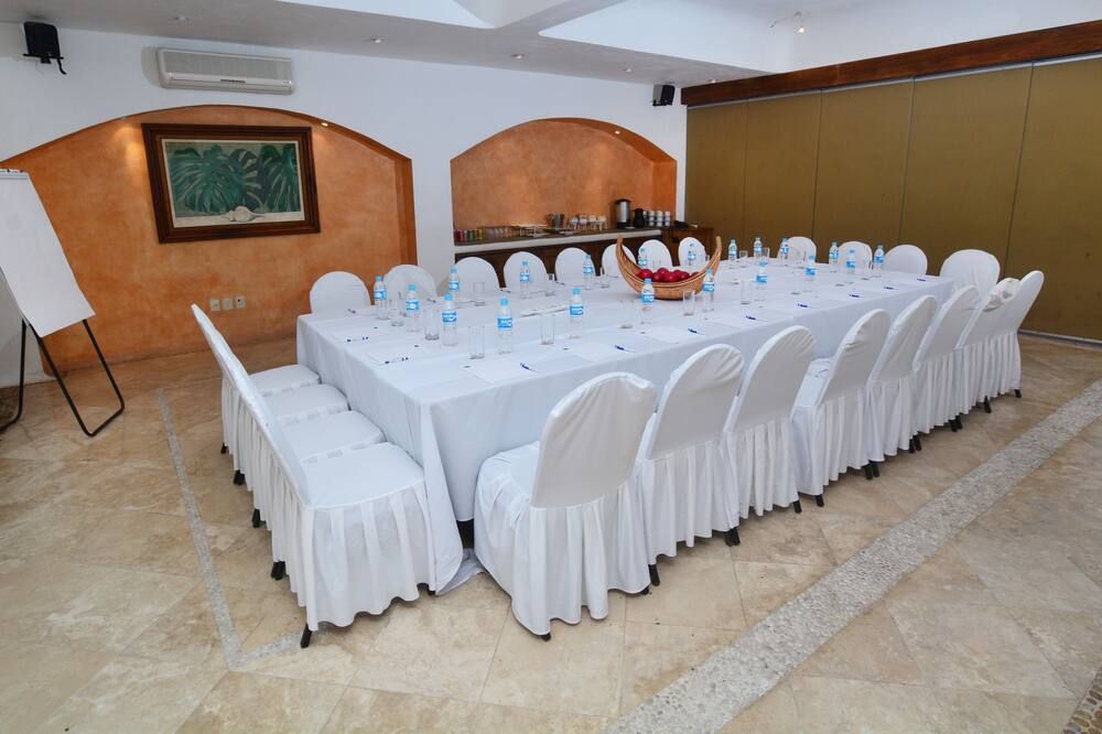 غرفة الاجتماعات