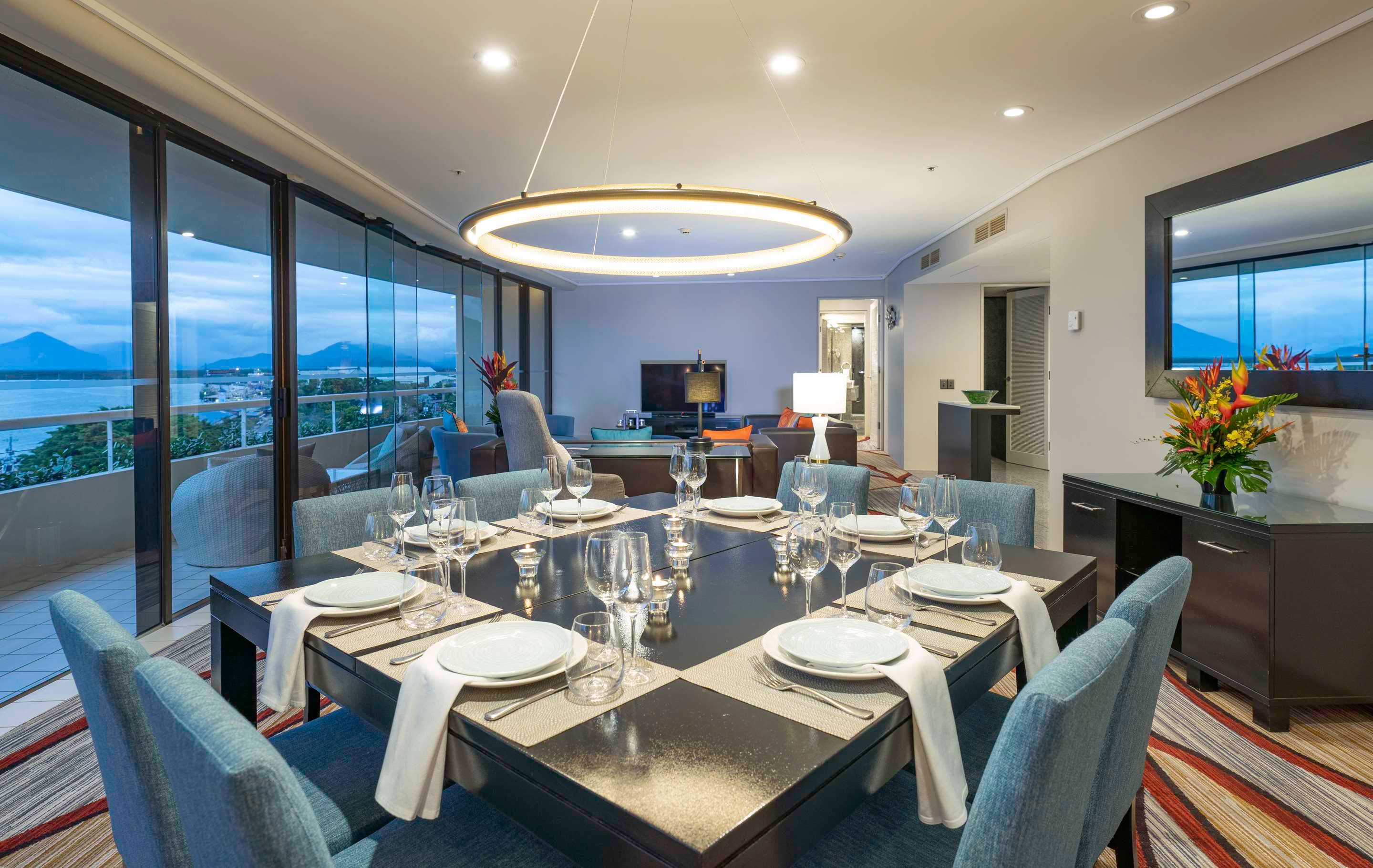 غرفة طعام صورة