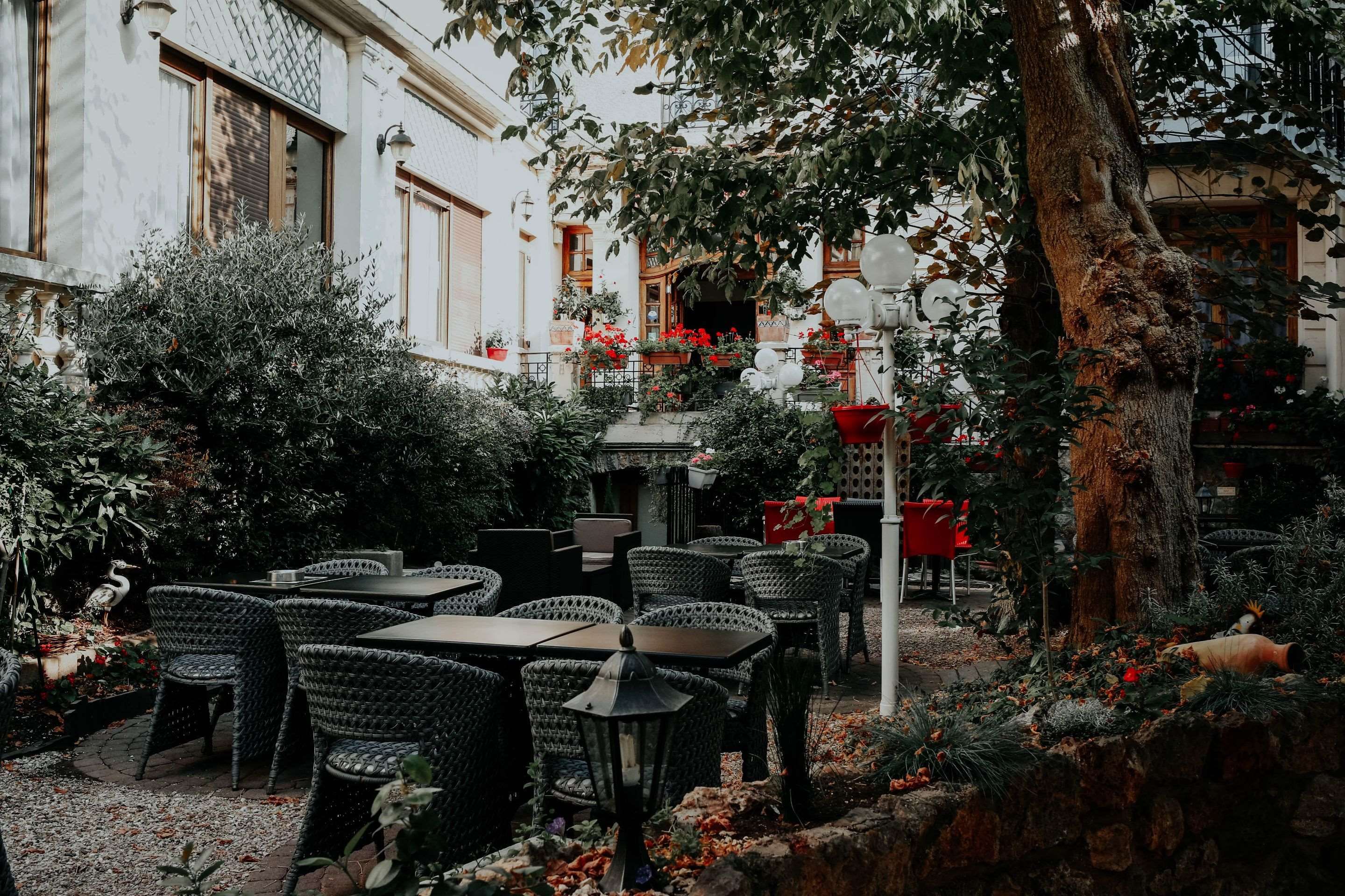 شرفة مرصوفة