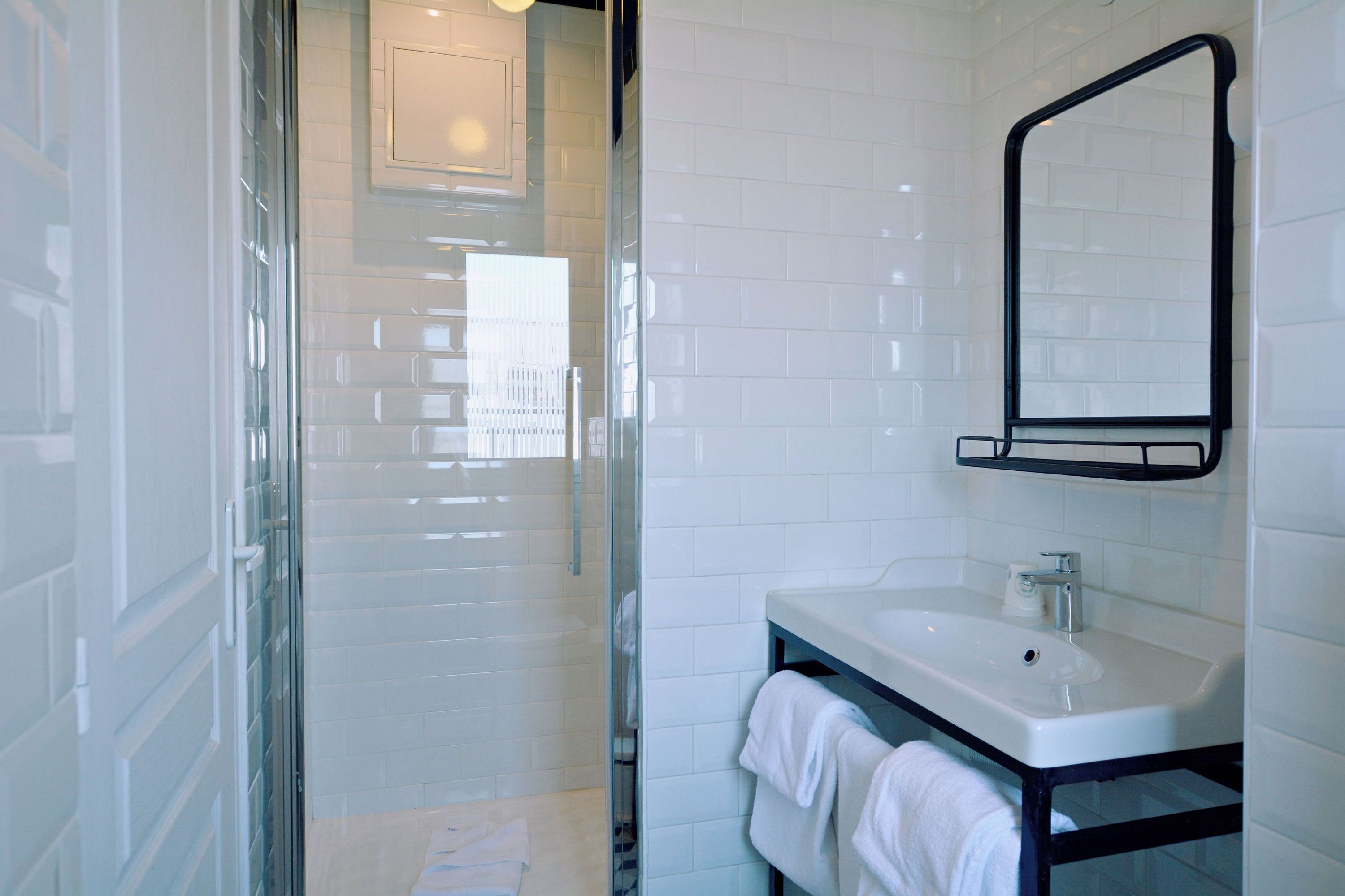 آخر