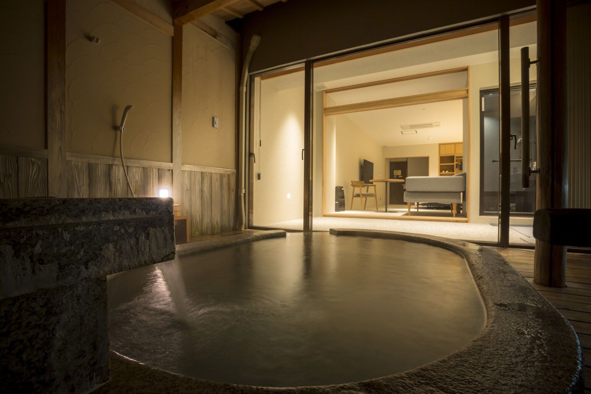 آخر