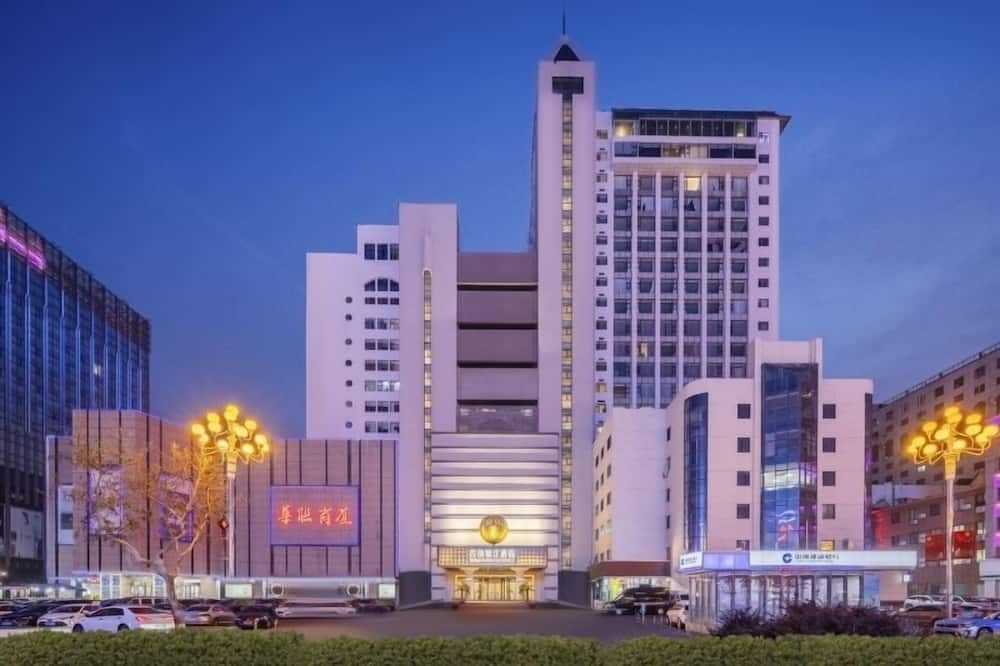 مبنى