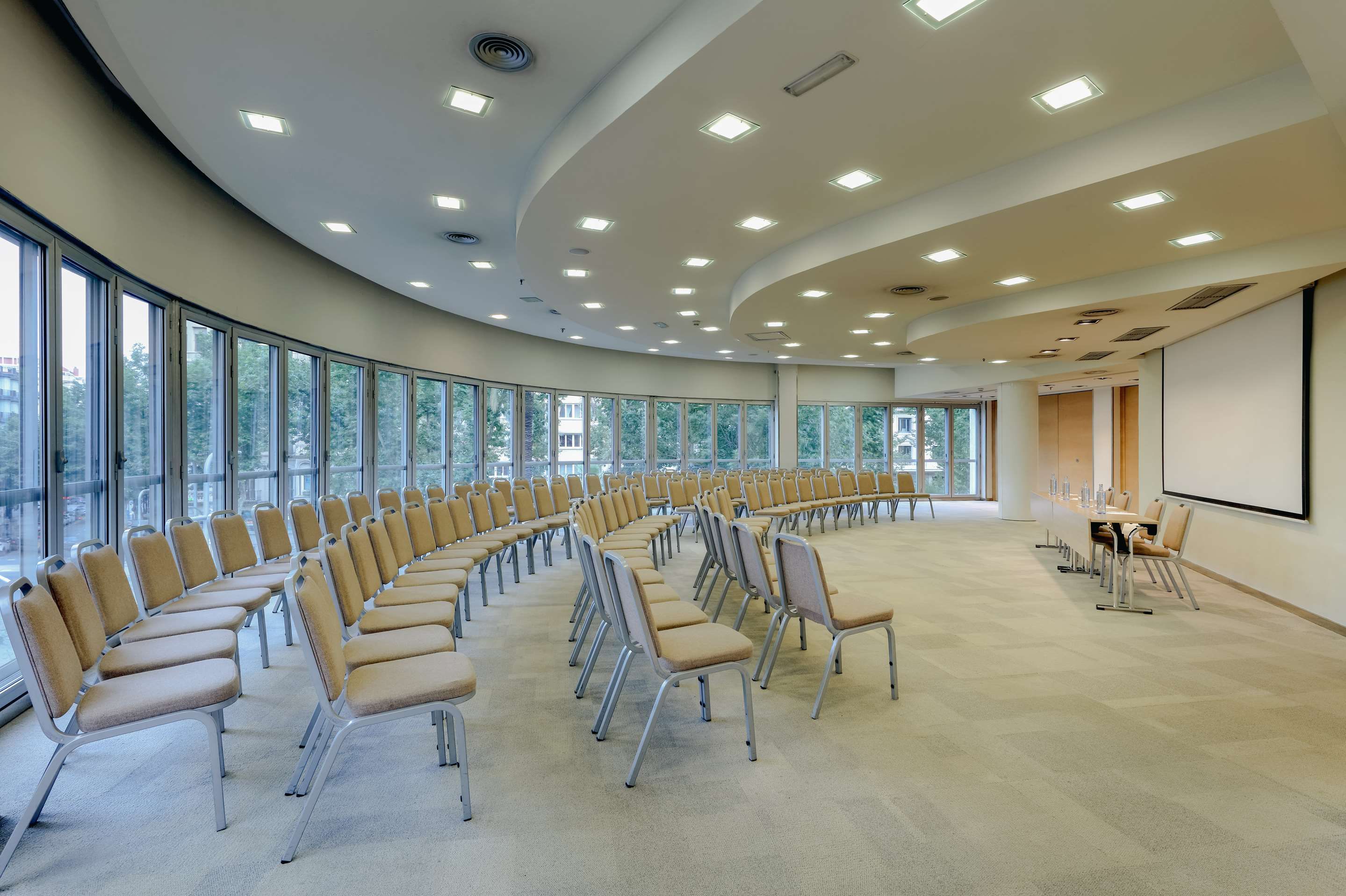 غرفة الاجتماعات