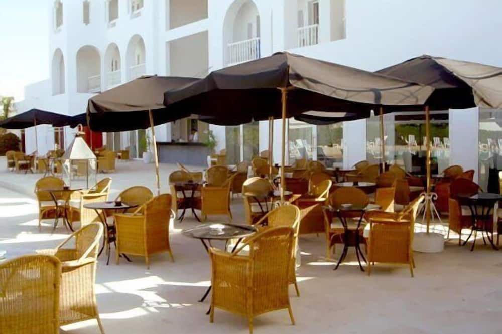 مطعم