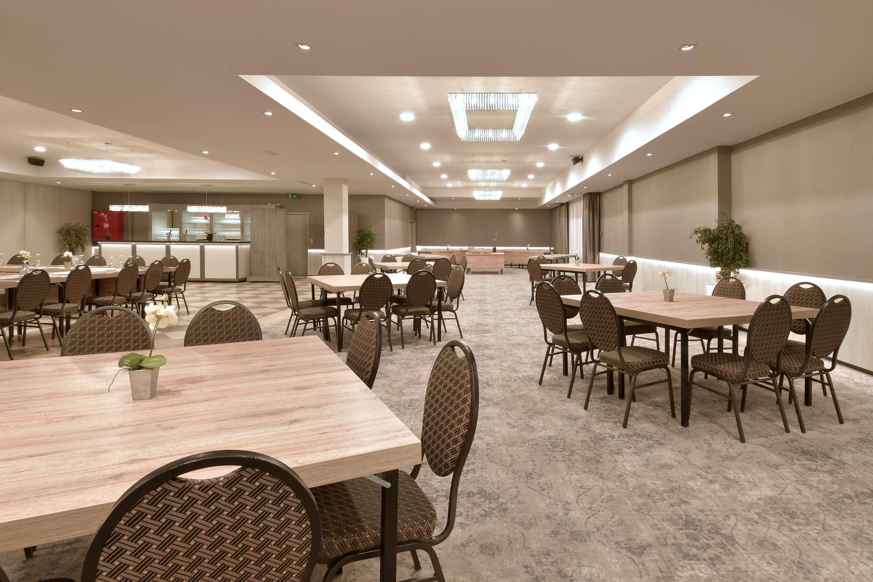 غرفة الاجتماعات