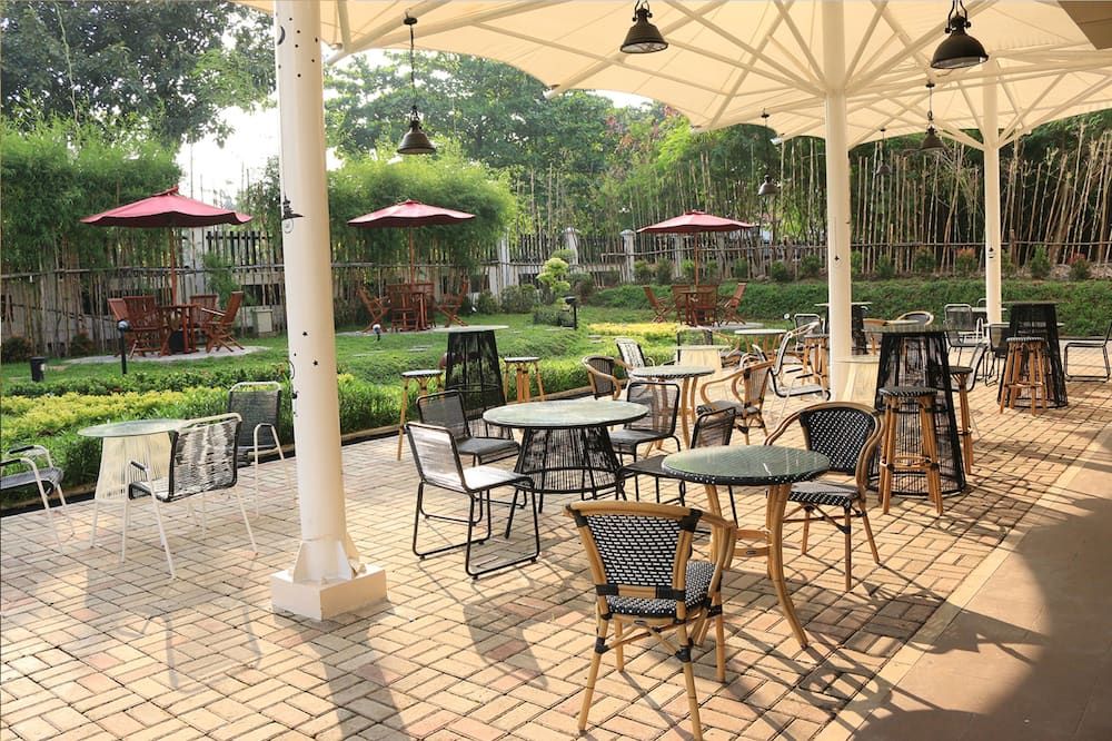 شرفة مرصوفة