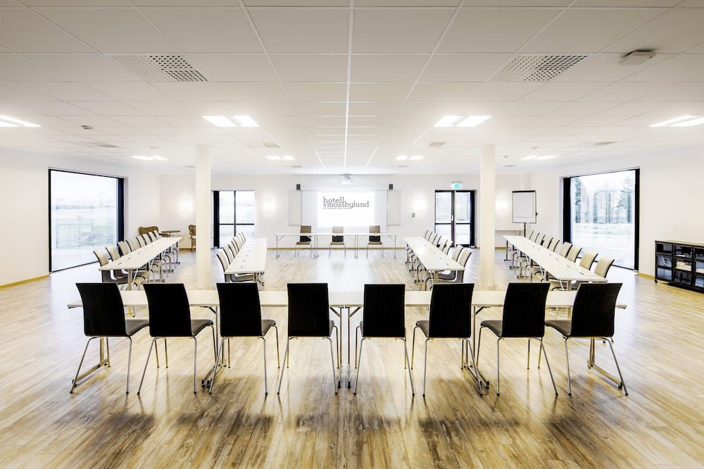 غرفة الاجتماعات