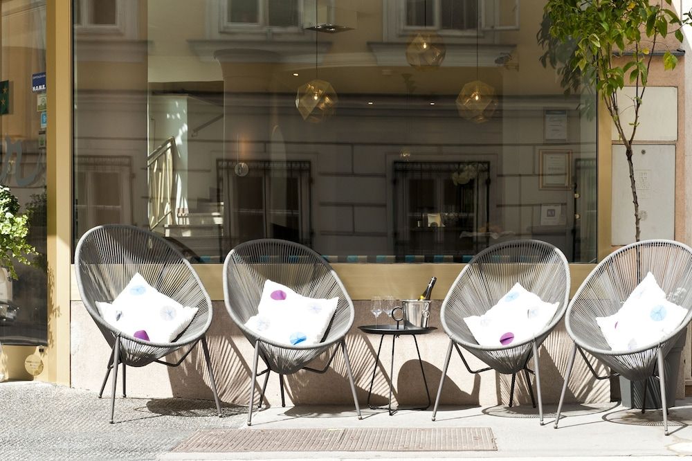 شرفة مرصوفة