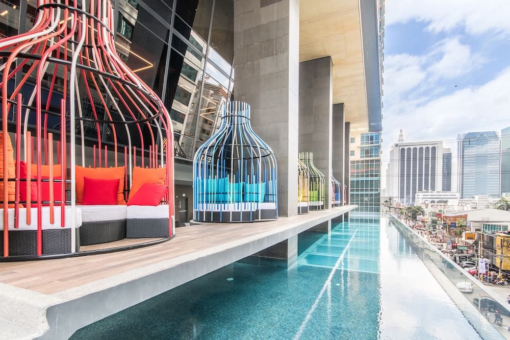 حوض السباحة صورة