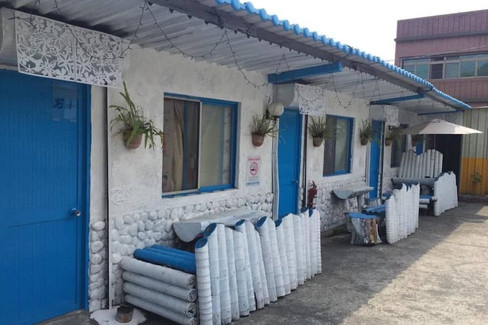 شرفة مرصوفة