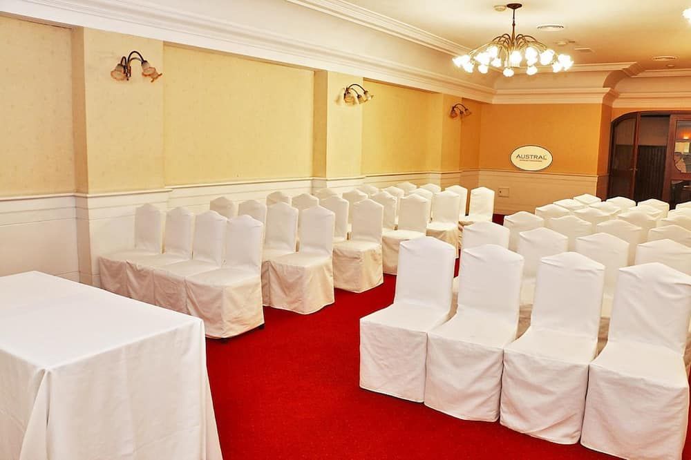 غرفة الاجتماعات