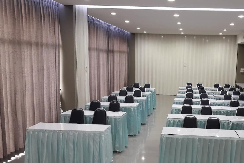 غرفة الاجتماعات