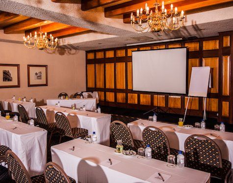 غرفة الاجتماعات