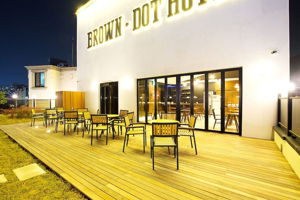 شرفة مرصوفة