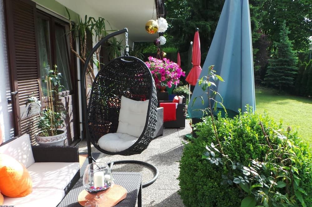 شرفة مرصوفة