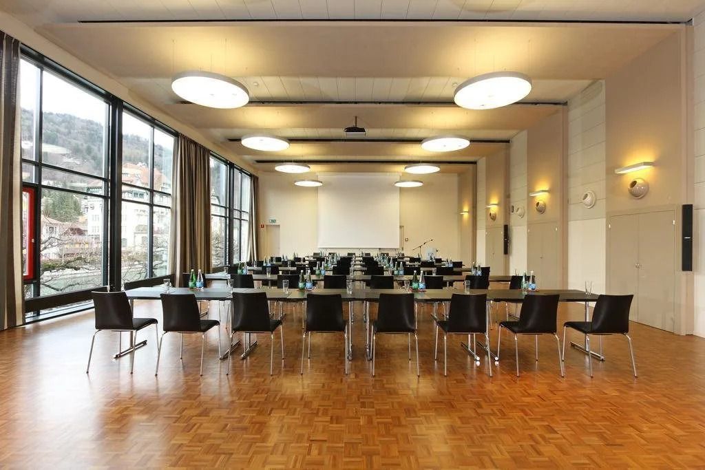 غرفة الاجتماعات