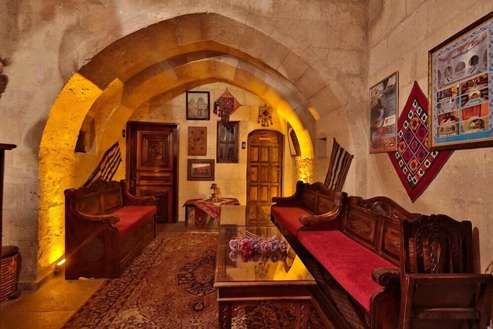 آخر