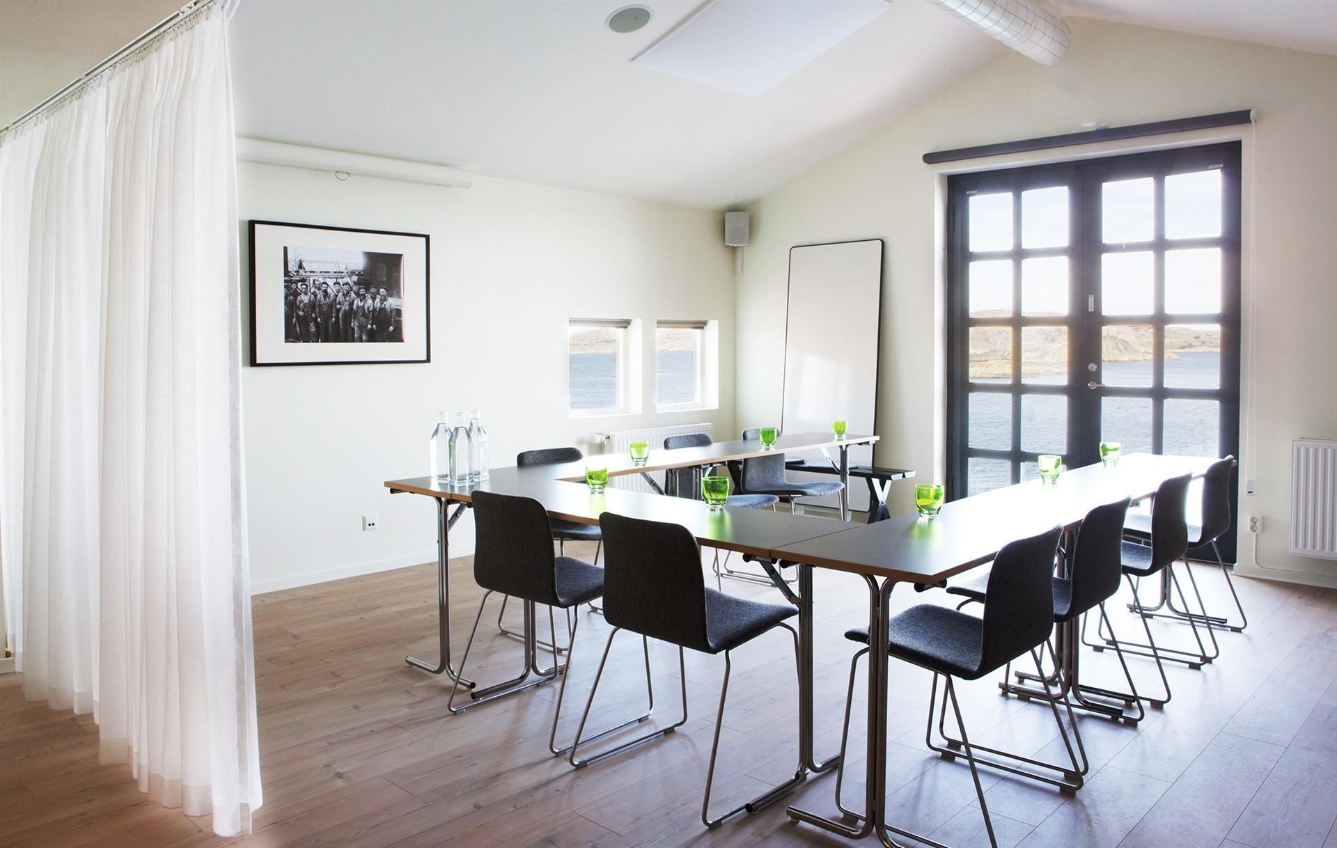 غرفة الاجتماعات