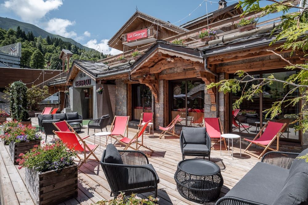 شرفة مرصوفة